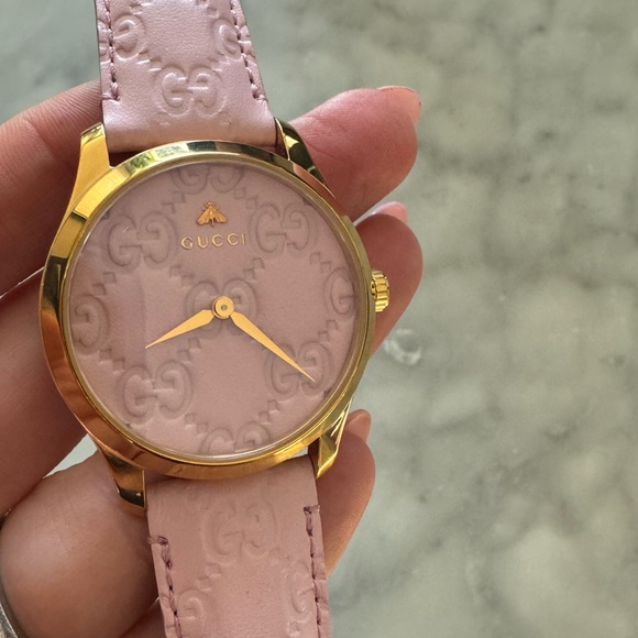 ✨LIKE NEW, RARE✨ Gucci G-Timeless Watch in Gold and Pink with Bee AUTHENTIC - Picture 3 of 9